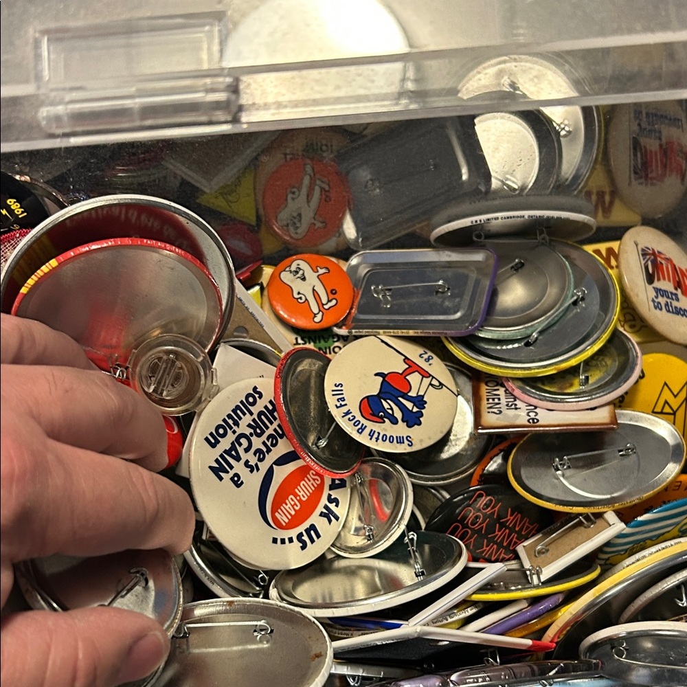 Vintage Button Pin Collection - Picture 3 of 5